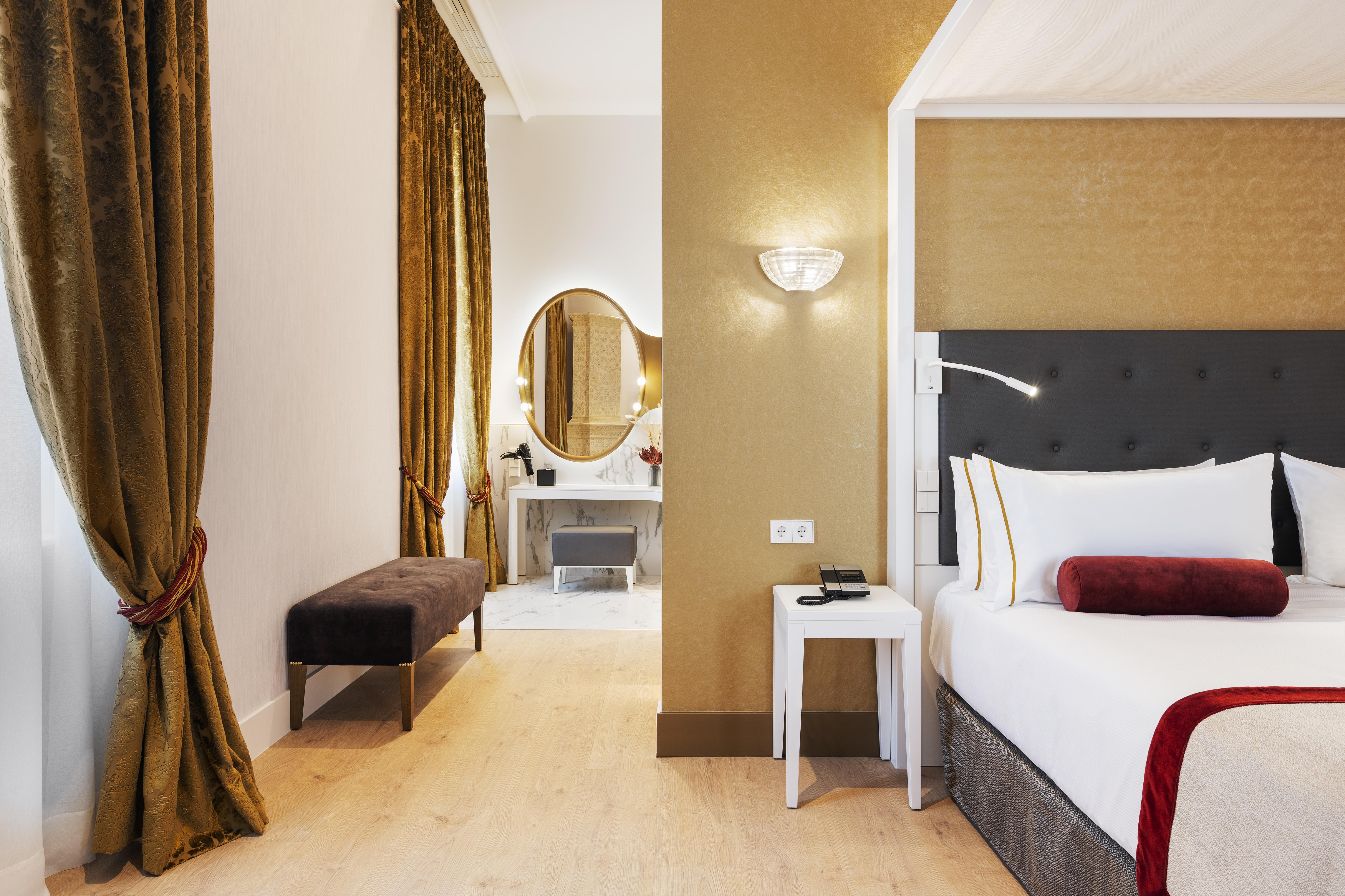 Aurea Ana Palace By Eurostars Hotel Company Budapest Exterior photo A room at the hotel