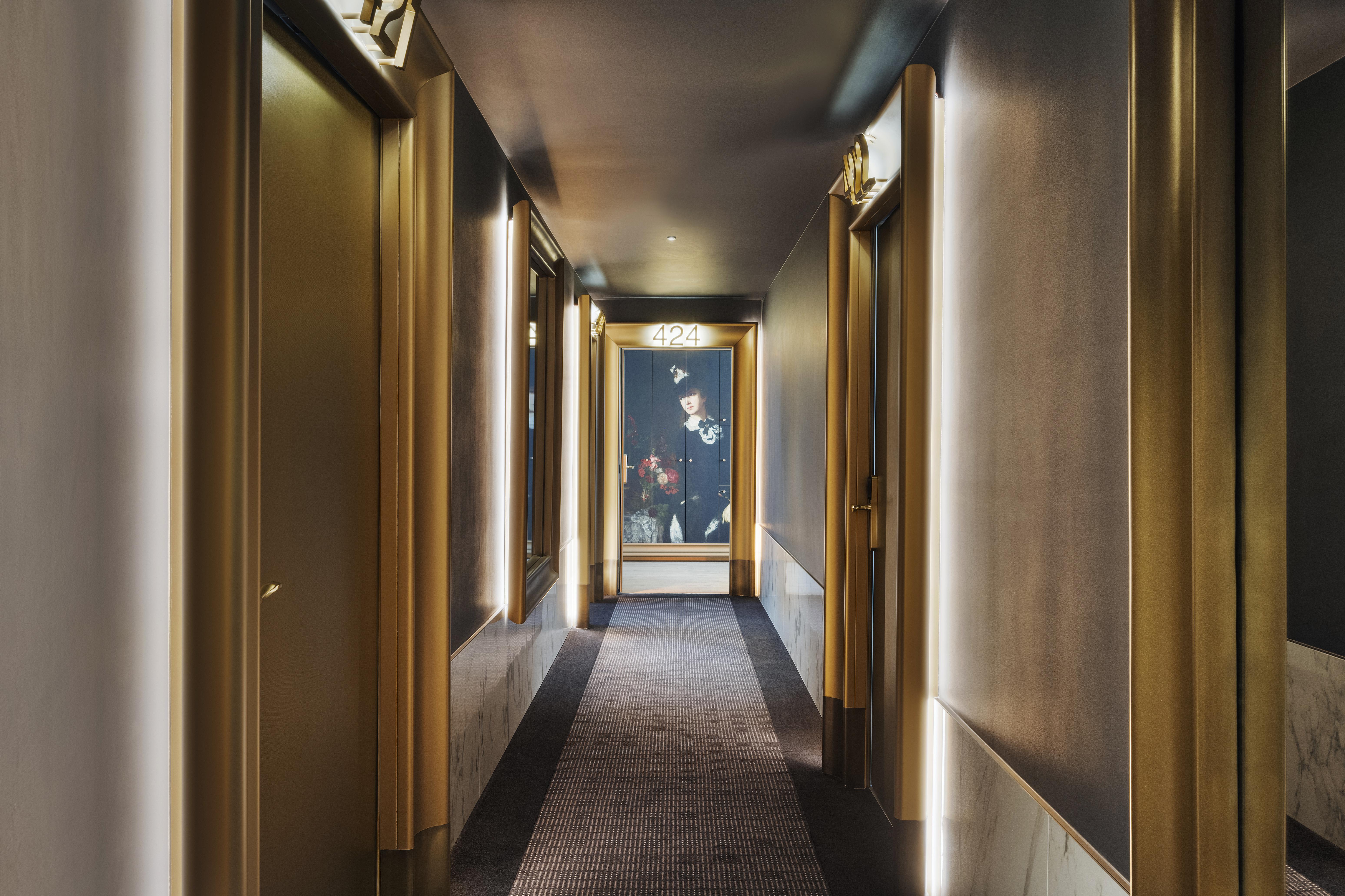 Aurea Ana Palace By Eurostars Hotel Company Budapest Exterior photo Corridor