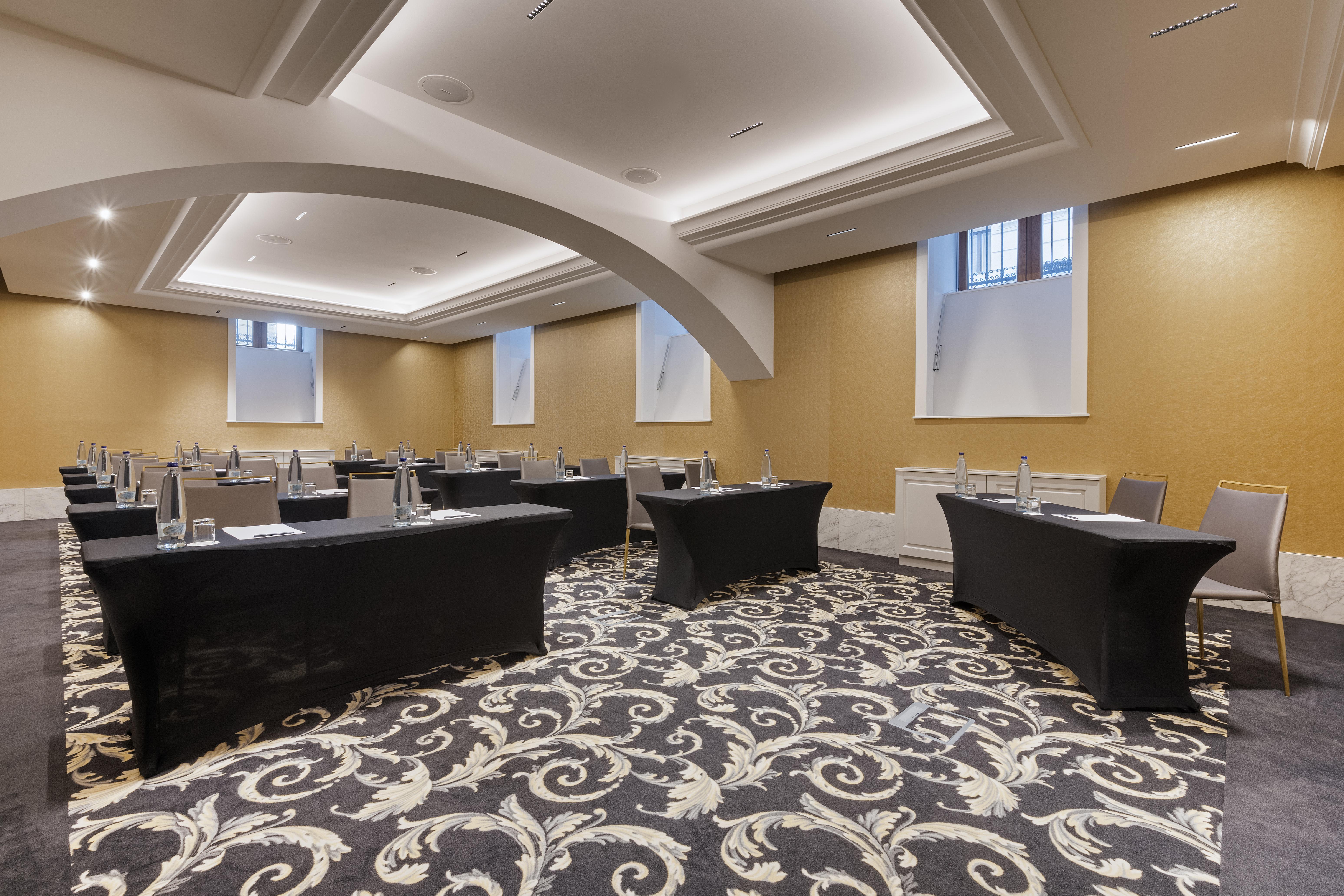 Aurea Ana Palace By Eurostars Hotel Company Budapest Exterior photo The ballroom at the hotel