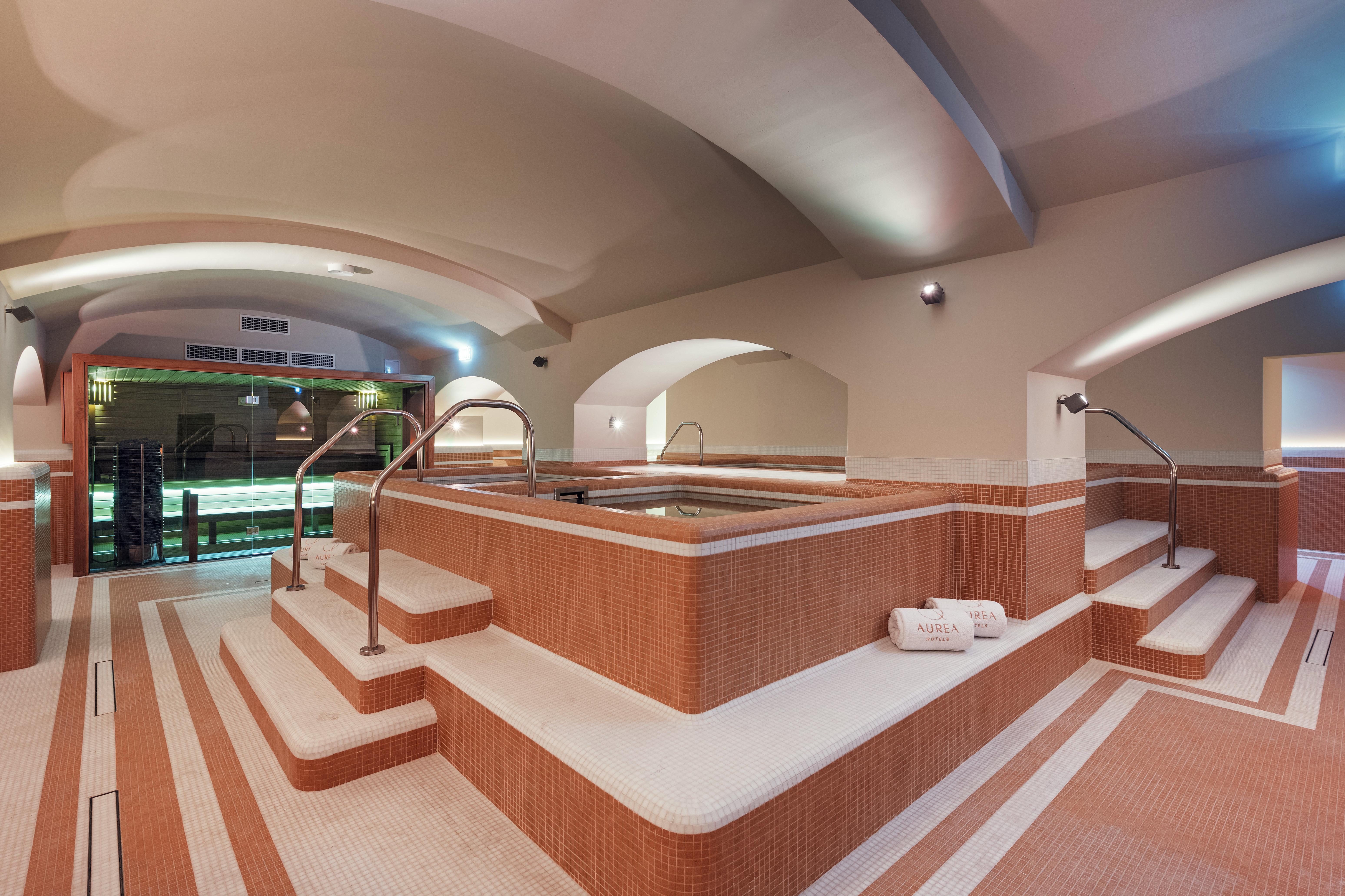Aurea Ana Palace By Eurostars Hotel Company Budapest Exterior photo A spa in a hotel