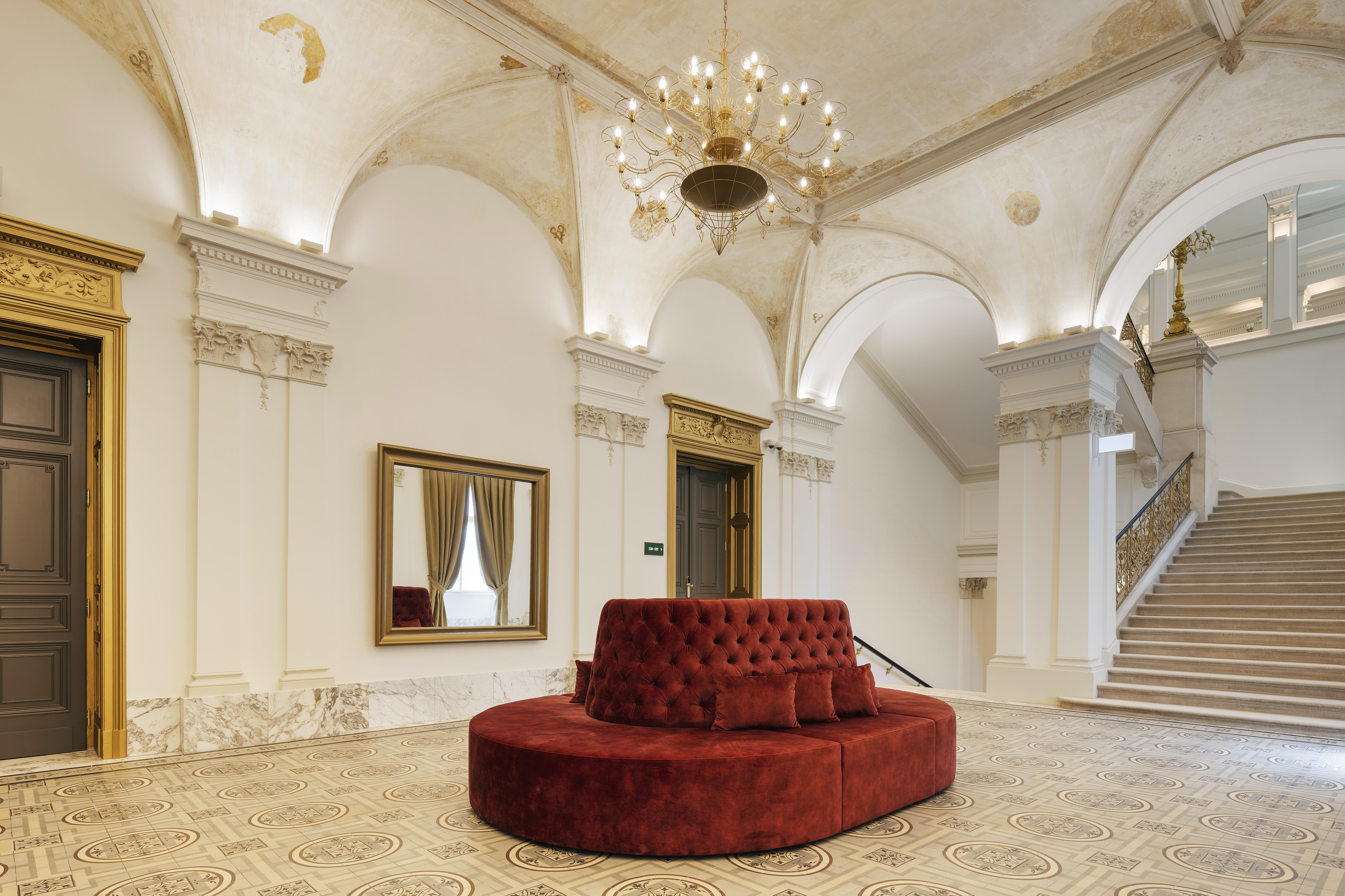Aurea Ana Palace By Eurostars Hotel Company Budapest Exterior photo The lobby of the hotel