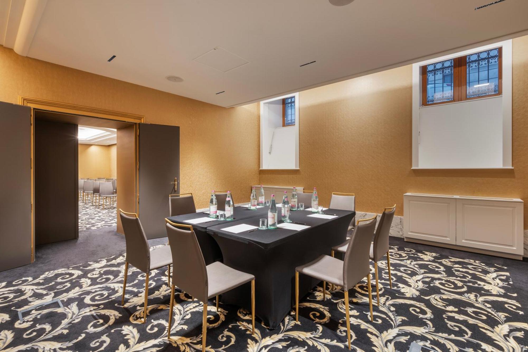 Aurea Ana Palace By Eurostars Hotel Company Budapest Exterior photo Meeting room