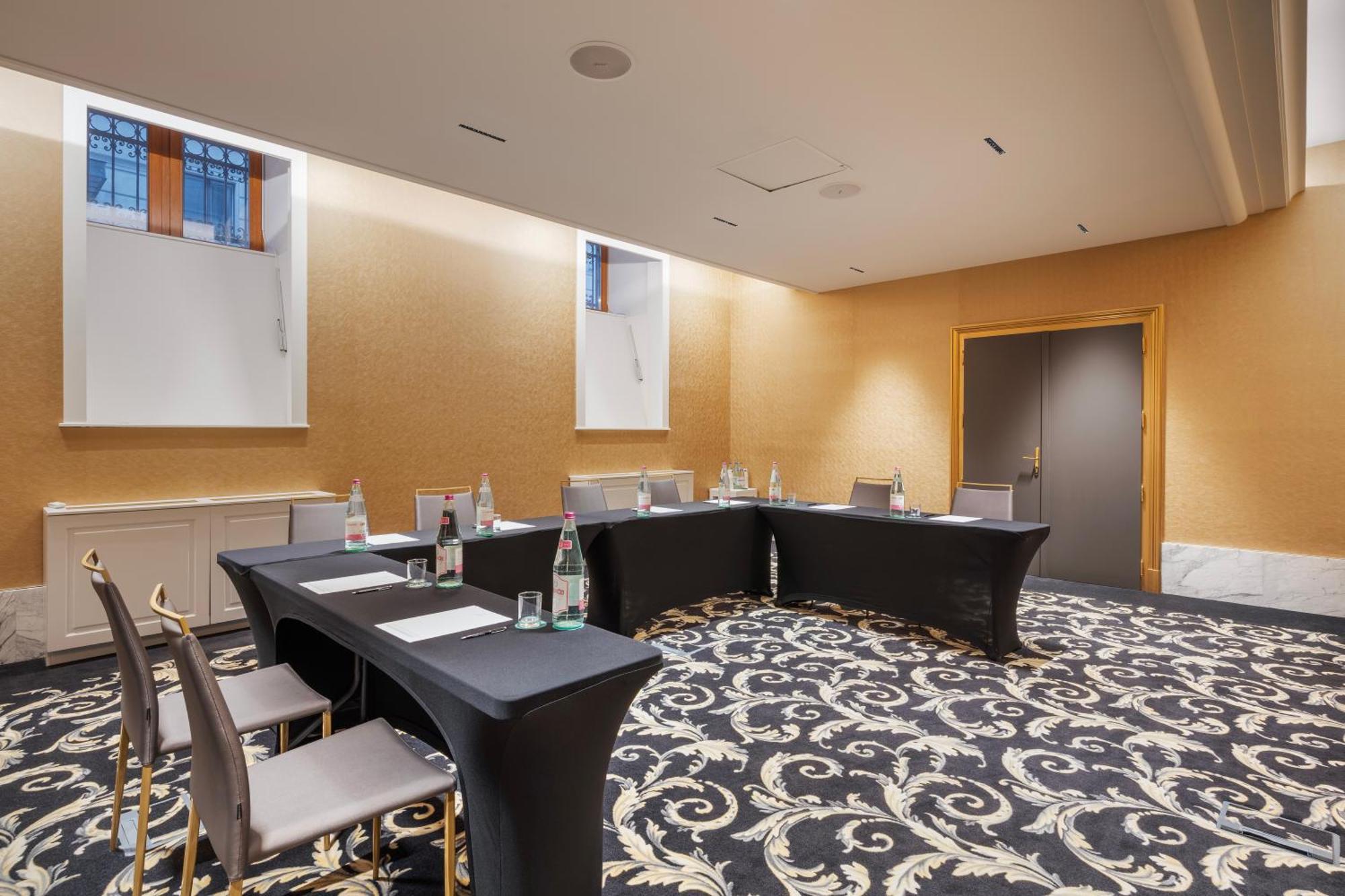 Aurea Ana Palace By Eurostars Hotel Company Budapest Exterior photo Meeting room